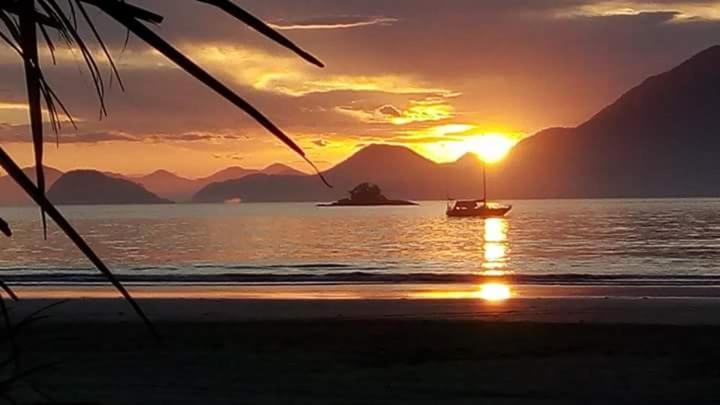 Suíte a beira mar em Ubatuba-SP Exterior foto